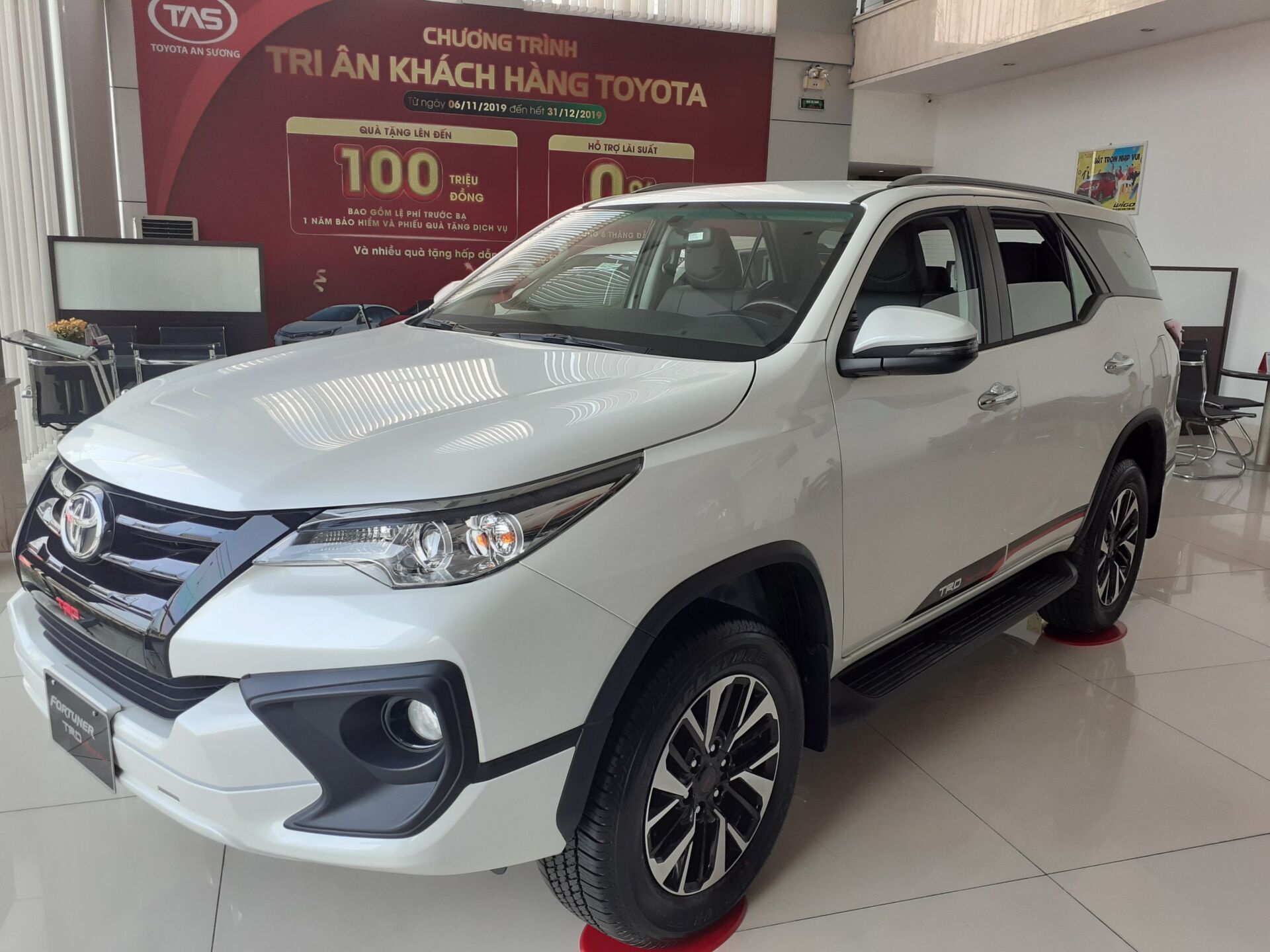 Fortuner TRD 2019 tặng 100% thuế trước bạ trong tháng 03/2020